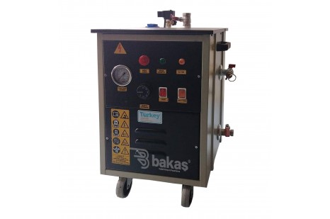 Buharlı Oto Yıkama Makinası 10 Litre Buharlı Oto Yıkama Makinası 10 Litre